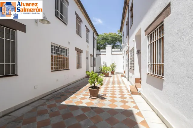 La casa de tus sueños en el centro de Granada — 35