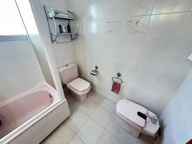 Amplio y acogedor 4º SIN ASCENSOR en zona Pisos Grises (Elche) — 21