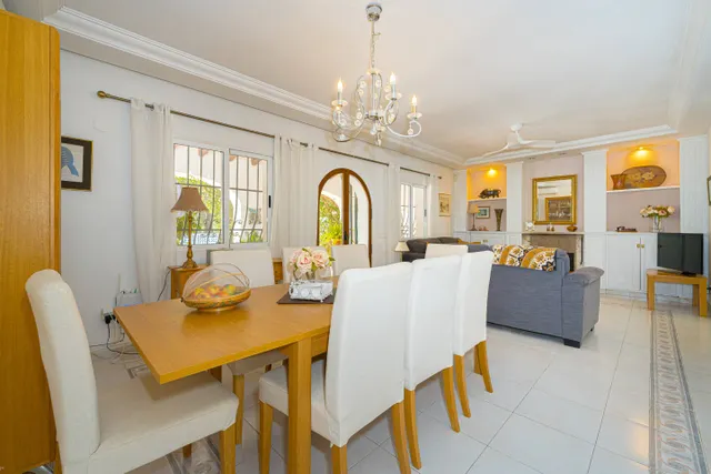 Villa Montgó. Villa tradicional en venta en las laderas del Montgó, entre Dénia y Jávea. — 11