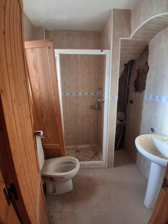 Oportunidad única en el casco histórico de Cocentaina: Casa de pueblo de 206 m2 semi-reformada con terraza y vistas — 13