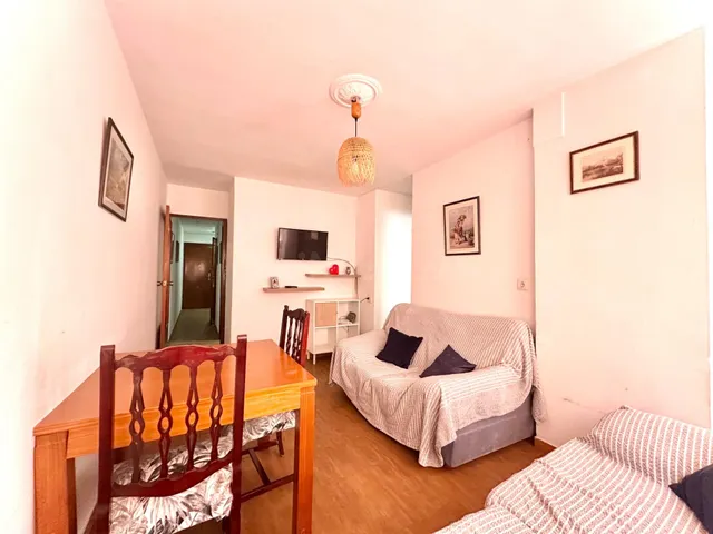 Piso en venta en Avenida Dilar — 3