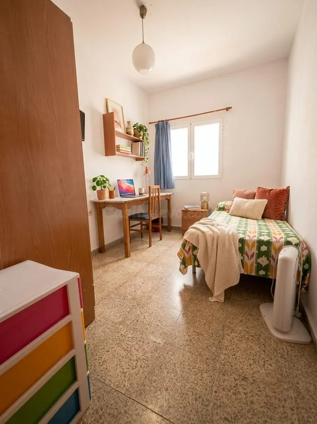 habitación RESIDENCIA ESTUDIANTES!!!!!!!!!!! — 5