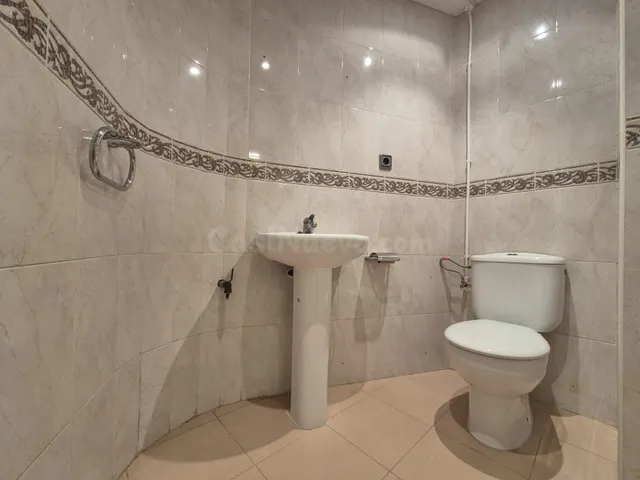 CÉNTRICO LOCAL COMERCIAL DE 94M2 — 4