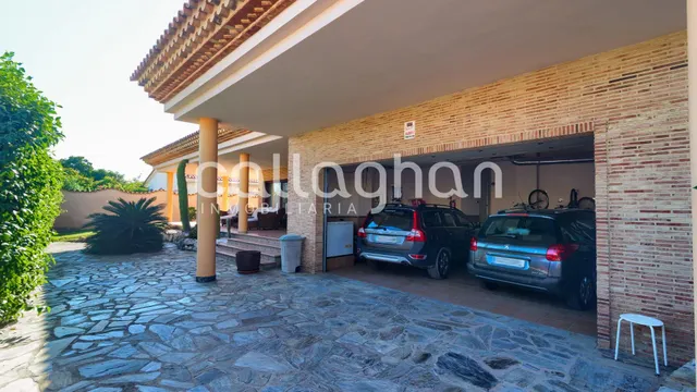 Villa en venta en Playa Almardà — 9