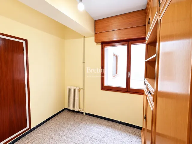 Amplia vivienda de 4 dormitorios con balcón en San Antonio María Claret — 11