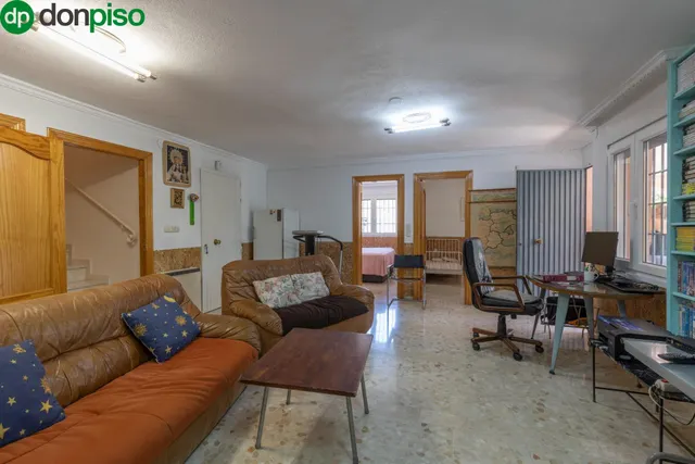 ESPECTACULAR CASA CON PISCINA EN LAS GABIAS — 50