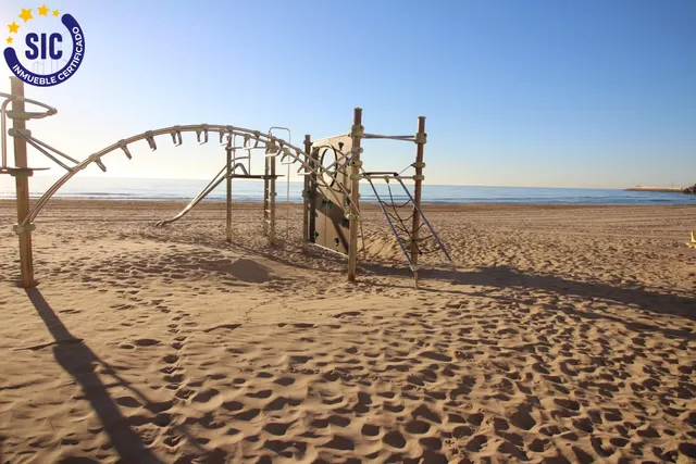 Plaza de parking en garaje cerrado comunitario en zona de la playa de morro de Gos, playa de la Concha y pueblo de Oropesa del Mar — 16