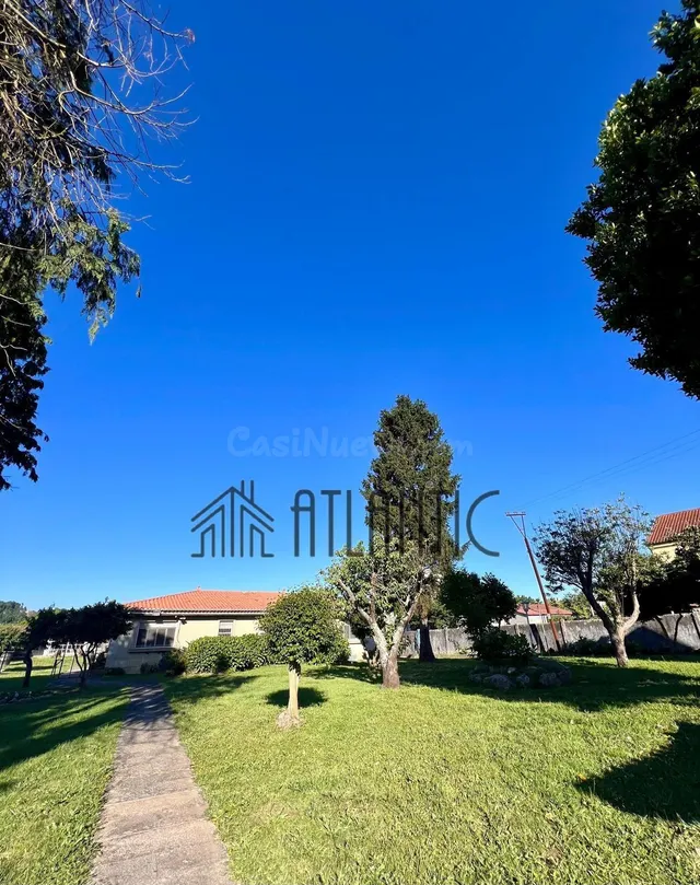 Terreno urbanizable 5 habitaciones 699m² en venta - Pza. Esp