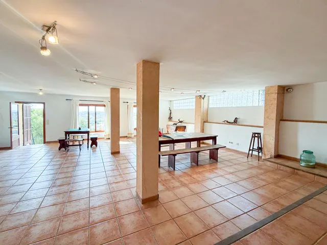 ESPECTACULAR CASA EN SELVA — 36