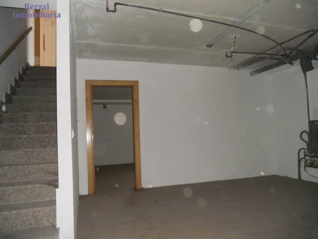 Chalet en venta en Navarrete. Muy amplio. A estrenar. — 25
