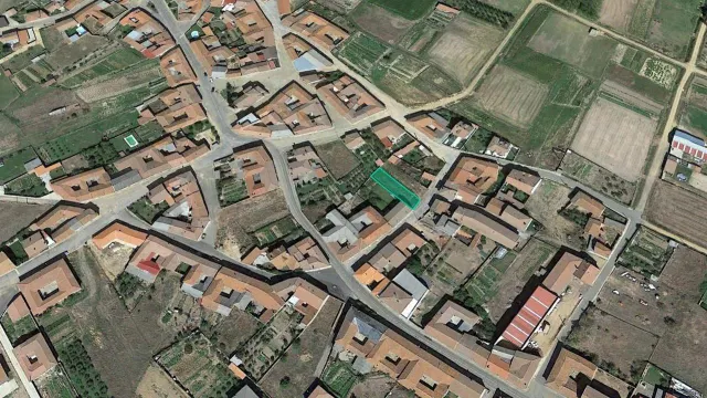 TERRENO URBANO EN BENAVIDES DE ORBIGO — 3