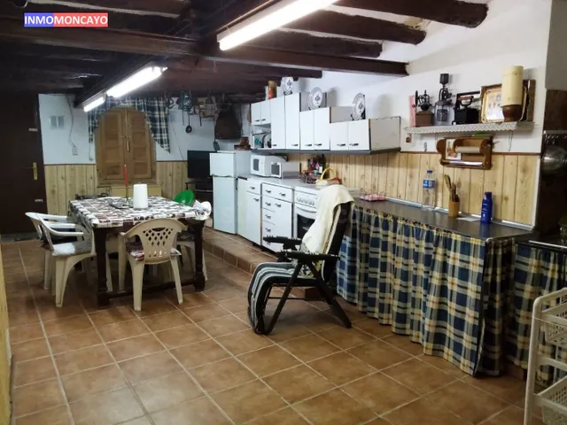 SE VENDE CASA SEÑORIAL EN MALLÉN (ZARAGOZA) - foto 4