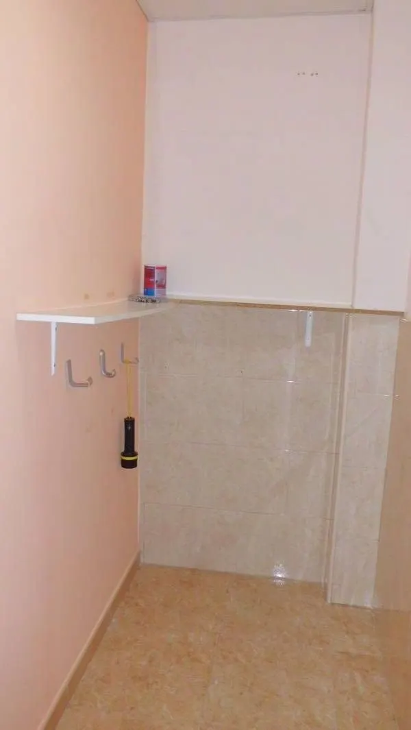 LOCAL COMERCIAL CALLE PREFERENTE — 22