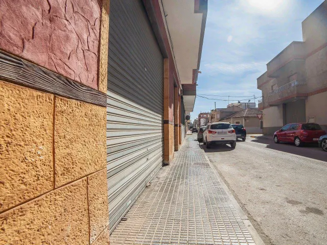 Local comercial de 169 m2 — 4