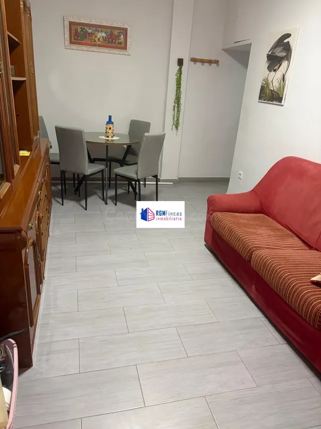 ESTUPENDO PISO EN ALQUILER HUERTA DE SANTA TERESA - foto 2