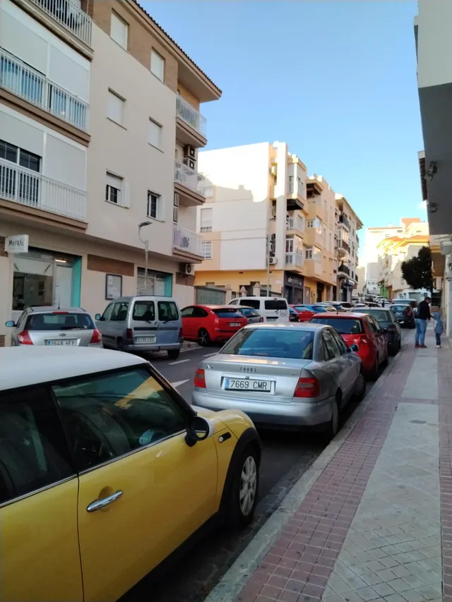 FANTASTICO LOCAL EN UNA DE LAS MEJORES ZONAS DE MOTRIL — 14