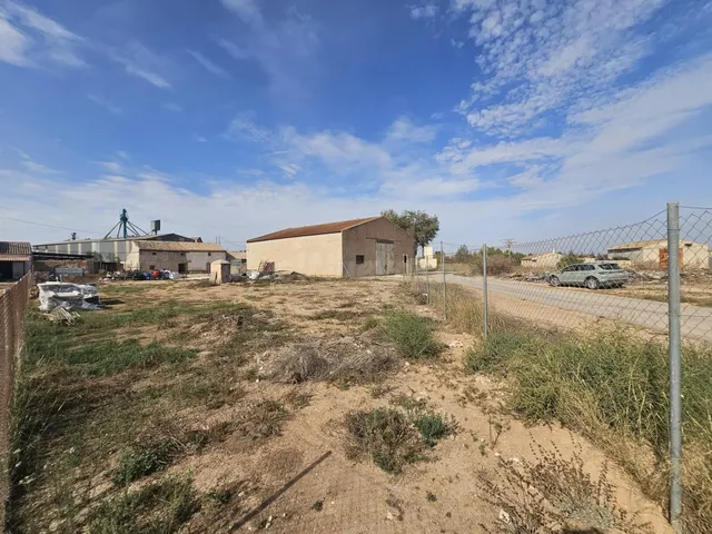 SE VENDE NAVE EN CAMPONUBLA, LAS PALAS. - foto 4