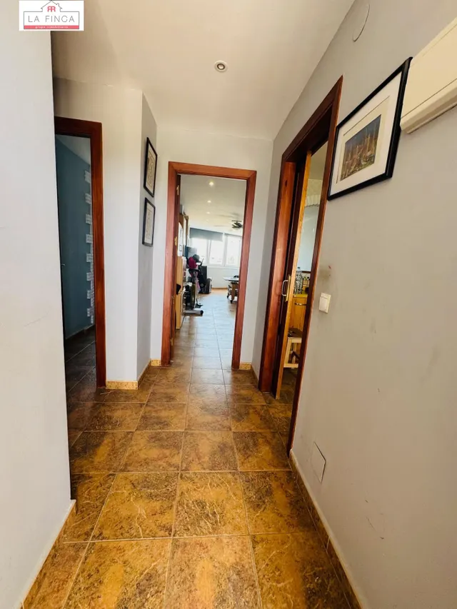 2 dormitorios con piscina y parking a 150m de la playa — 12
