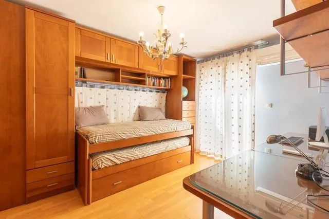 BONITA Y AMPLIA CASA ADOSADA DISPONIBLE EN MARACENA!! — 27
