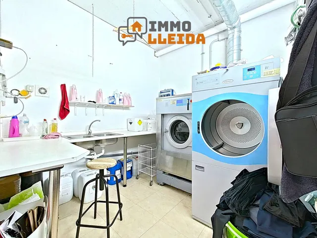 TRASPASO Negocio en pleno rendimiento — 24