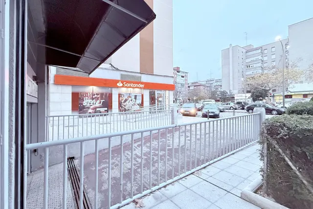 Este no es un aparcamiento cualquiera; es el mítico Garaje Villafontana. — 3
