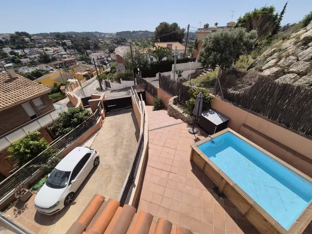 Casa con vistas panorámicas, placas solares y gran terraza en Mas Trader, Cubelles — 36