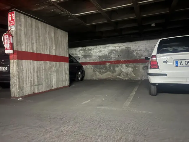 Plaza de Parking en Alquiler en Calle Sevilla — 6
