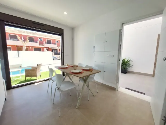 VILLA DE 3 DORMITORIOS Y 3 BAÑOS EN SAN PEDRO DEL PINATAR (MURCIA) — 7