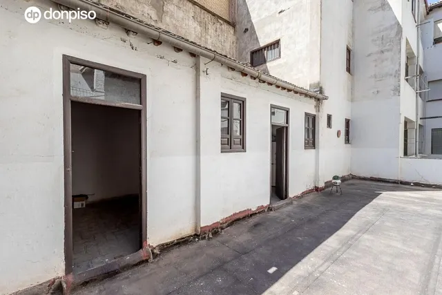 GRAN PROPIEDAD CON 10 DORMITORIOS EN SAN ANTON — 35