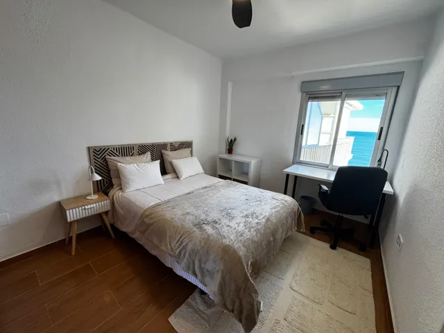 Apartamento frontal al mar completamente reformado — 18