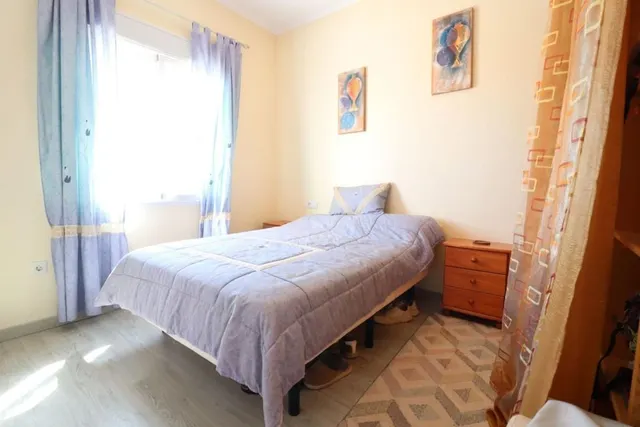 Villa 3 habitaciones 102m² en venta - Pueblo — 17