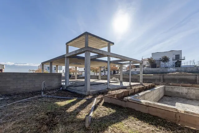Parcela exclusiva con estructura de Chalet independiente y piscina en Urb. El Montecillo, Las Gabias — 24