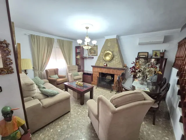 SE VENDE CASA EN JÉDULA
