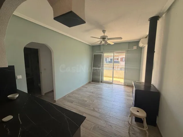 GRAN ÁTICO REFORMADO EN NUEVA TORREVIEJA, 2 HAB, 1 BAÑO — 4