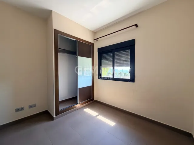 Exclusivo Piso en La Nucía con Encanto y Comodidades — 24
