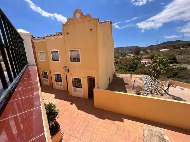 Venta de 2 Pisos en construcción + 2 Plazas de PK, Urbanización La Noria, en Nerja - Málaga. — 9