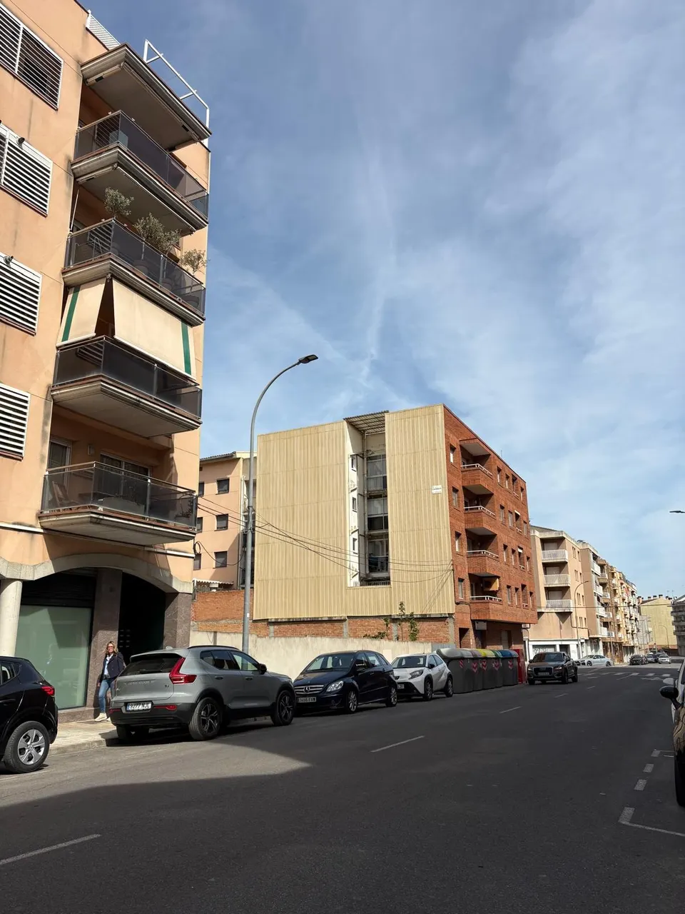 TERRENO DISPONIBLE  para edificar pisos ZONA INMEJORABLE de igualada