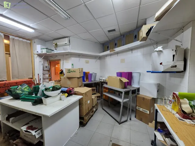 LOCAL COMERCIAL - ACONDICIONADO PARA FLORISTERÍA - ZONA SUR DE BURGOS — 8
