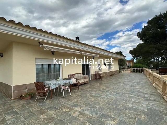 Chalet a la venta en L´Olleria (Valencia) — 38