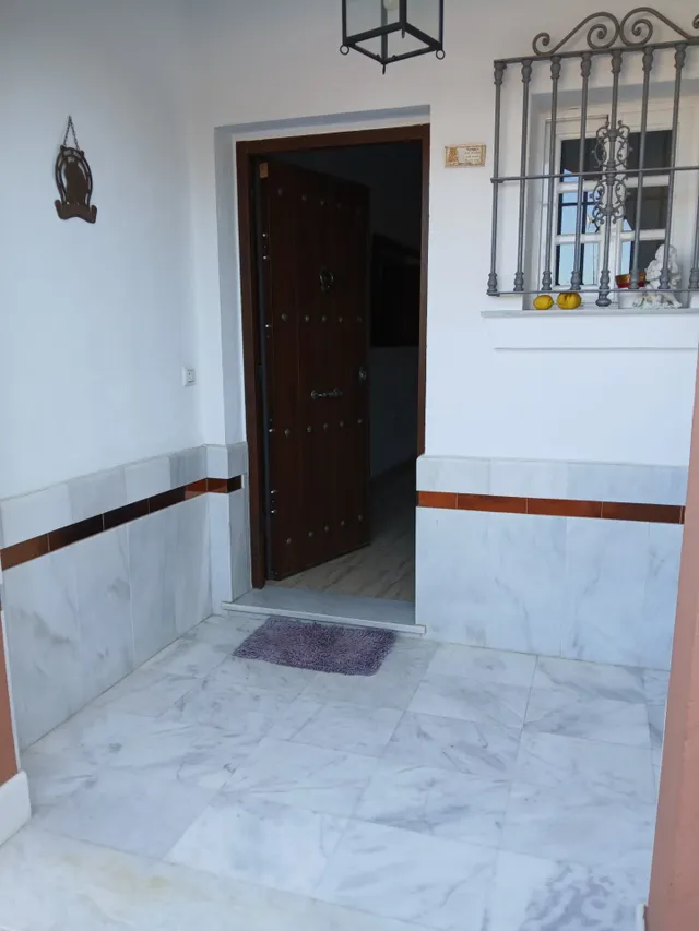 VIVIENDA INDEPENDIENTE CON TERRENO — 6