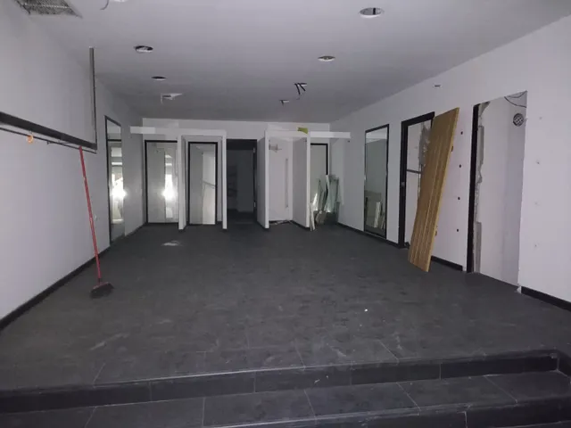 Local Comercial en alquiler  Zona Centro — 11