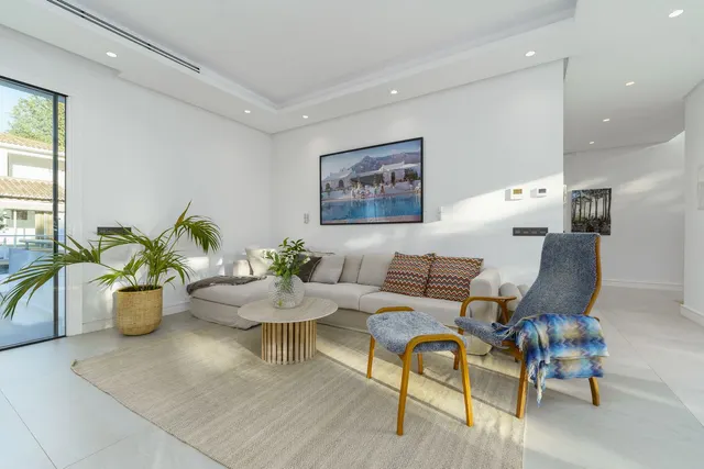 Chalet 6 habitaciones 310m² en venta - Marbella — 25