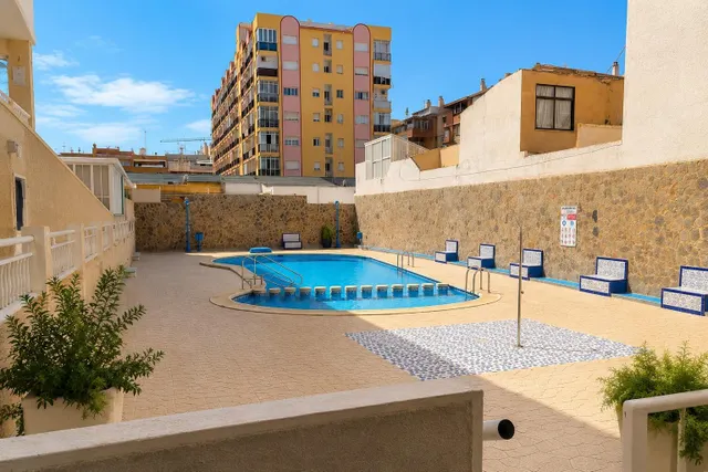Apartamento de diseño a 250 metros de la playa de Los Locos. — 12