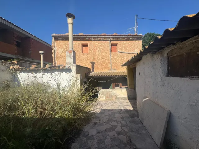 Chalet adosado en Algueña — 22