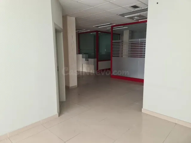 Locales en venta en la c/ Carmen de Valdemoro — 5