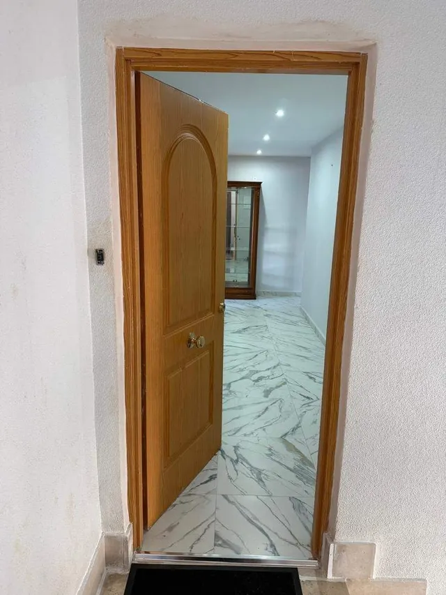 PISO EN ASPE — 12