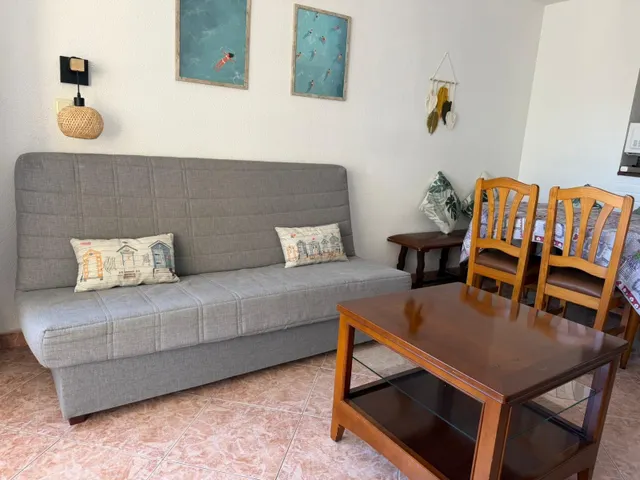 Magnífico Piso en Primera Línea de Mar en La Pineda.¡¡¡Con LICENCIA TURÍSTICA!!! — 6