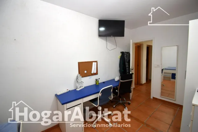 GRAN PARCELA CON VIVIENDA Y AMPLIA TERRAZA — 14