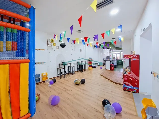 Se traspasa ludoteca-cafetería en Tavernes Blanques — 17