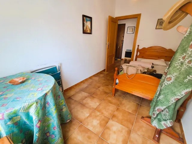 Piso de 4 dormitorios en primera línea de La Colonia con espectaculares vistas a la playa — 30